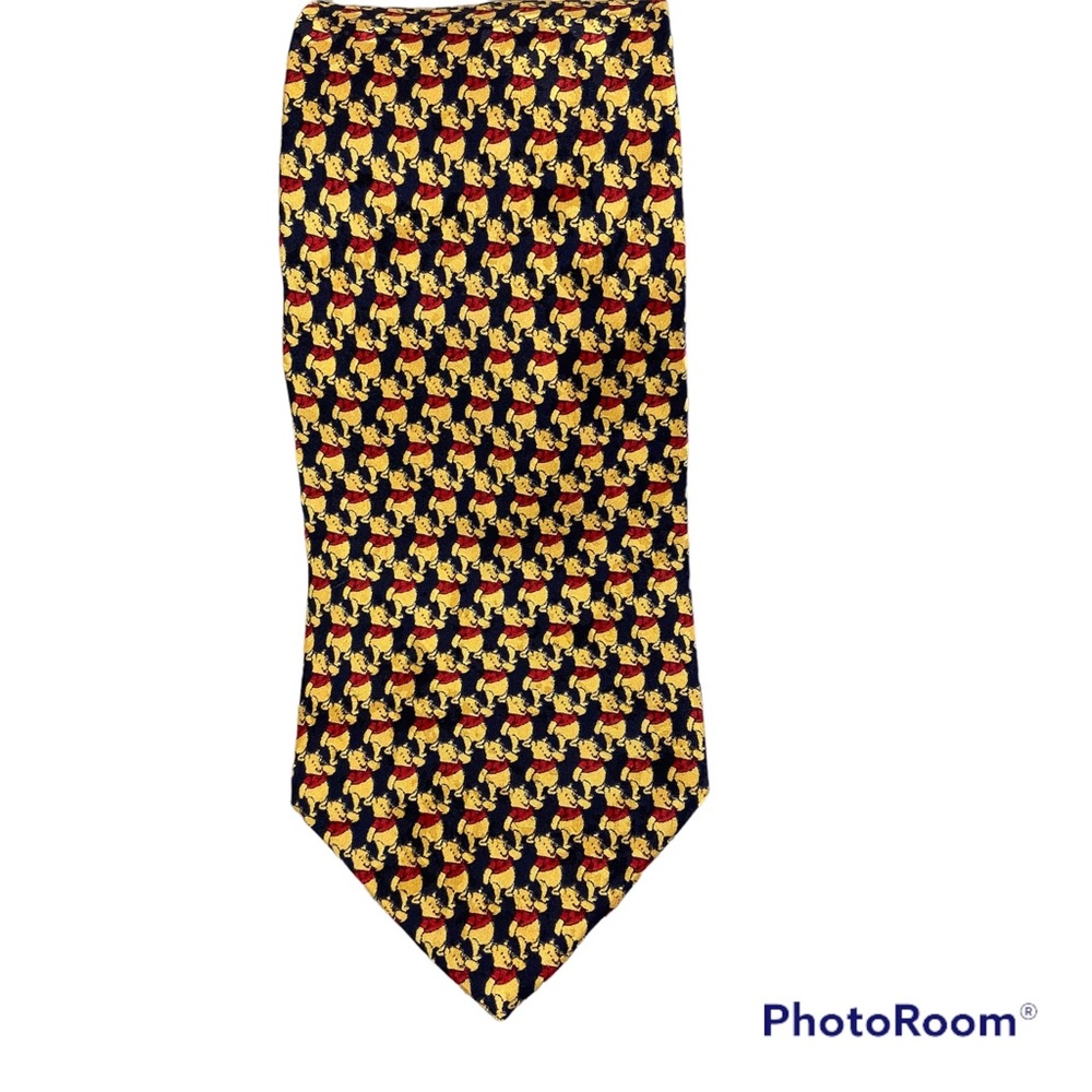 Vintage The Disney Store Winnie the Pooh silk tie